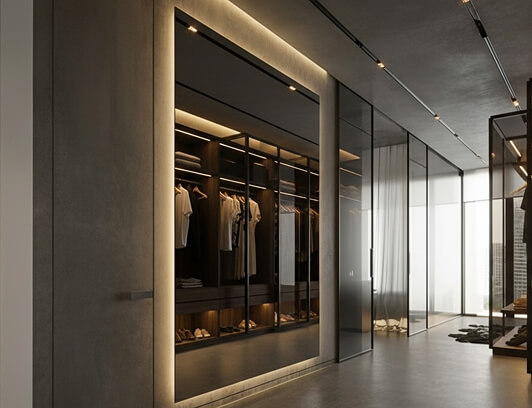 В гардеробной